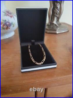 9 carat gold necklace chain which is lovely