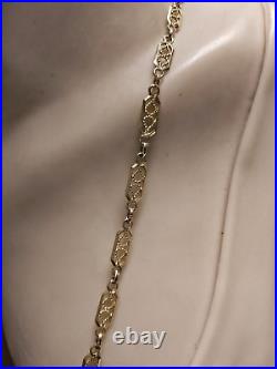 9ct Gold Beautiful intricate Chain Weight 6.1 grams Length 18 inch