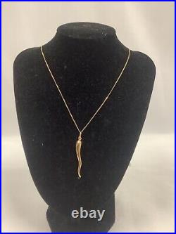9ct Gold Chain With 9ct Chilli Pepper Pendant Very Good Condition