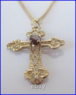 9ct Gold Necklace 9ct Yellow Gold Garnet Cross Pendant & 9ct Gold Chain