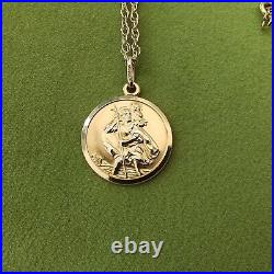 9ct Gold St Christopher and 18in Chain 6grms