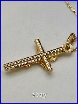 9ct Gold crusafix cross pendant on 18 inch box link chain necklace fancy link