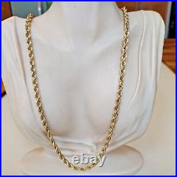 9ct Gold quality rope chain Weight 13.9 grams Length 26 inch Width 5.5mm