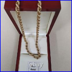 9ct Gold rope chain Pre-owned Weight 7.9 grams Length 18 inch Thickness 5mm