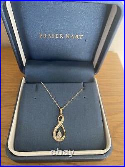 9ct gold cubic zirconia pendant with chain included