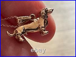 9ct gold dog necklace (DACHSHUND)