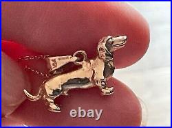 9ct gold dog necklace (DACHSHUND)