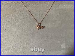 9ct gold dog necklace (DACHSHUND)