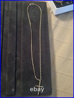 9ct yellow 42 cm solid Gold chain and 9ct cross Pendant