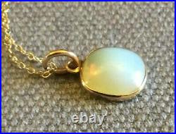 ANTIQUE VICTORIAN 15ct GOLD & MOONSTONE PENDANT ON 16 9ct GOLD CHAIN 19th C
