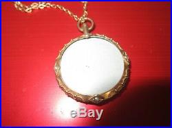 Antique 9ct Gold Locket With 9ct Gold Chain Weighs 8.5 Grams. £110