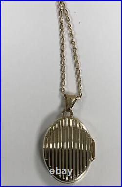 Beautiful 9ct hallmarked gold oval opening locket and 9ct chain 16 Inches