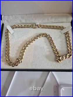 Beautiful Heavy 20.5 inch 9ct solid gold curb necklace. Collection only
