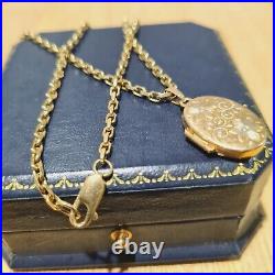 Gold 9ct chain with locket. 15.12gm