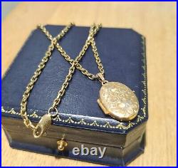 Gold 9ct chain with locket. 15.12gm