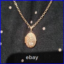 Gold 9ct chain with locket. 15.12gm