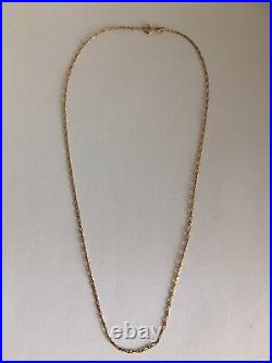 Gorgeous Vintage 9Ct/375 Yellow Gold Figaro Chain Necklace