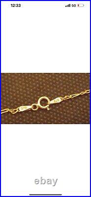 Hallmarked 375 9ct Gold T Bar pendant Necklace Chain