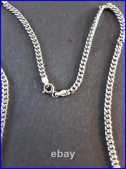 ITALY. 375 9ct WHITE GOLD Curb Chain Necklace, Length 18 4.73g D1