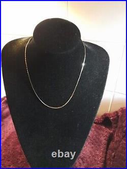 Ladies 9ct Gold Flat Necklace. 16 Inches