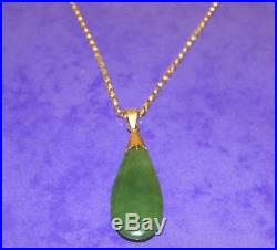 SECONDHAND 18ct GOLD PEAR SHAPED NEPHRITE JADE PENDANT & 9ct GOLD CHAIN 46cm