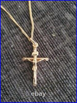 Solid 9ct Gold Crucifix from Italy with 9ct chain